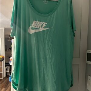 Nike  3x like new Women's Teal Short Sleeve Tee